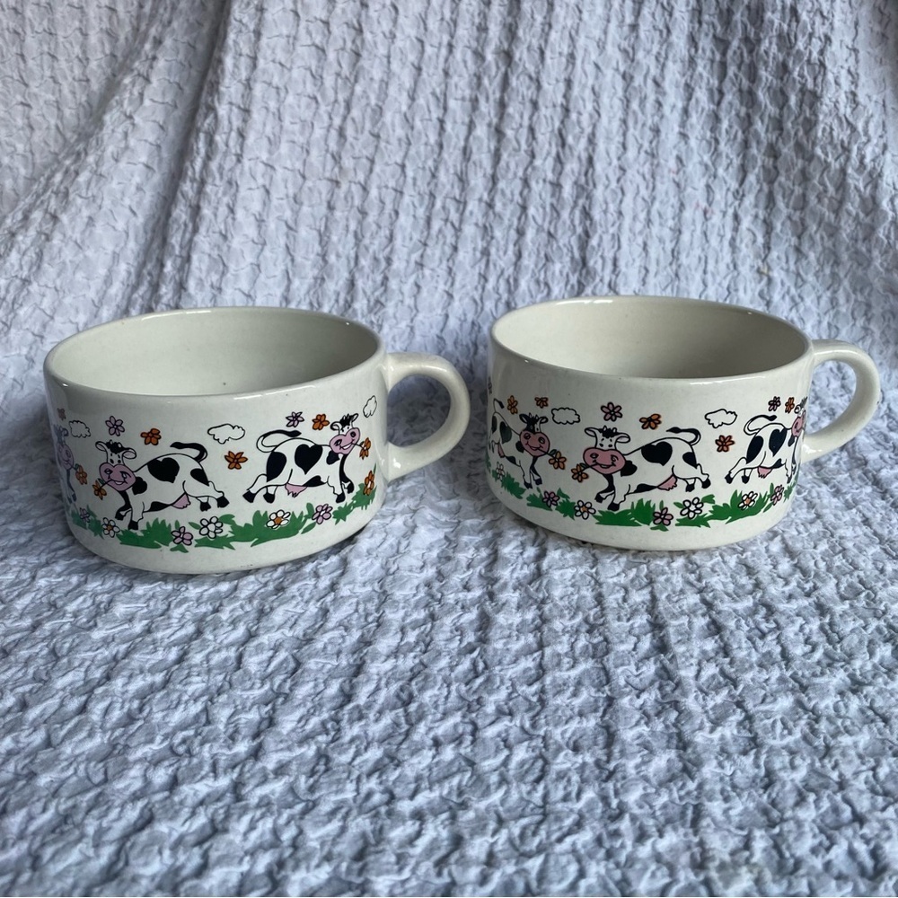 Vintage bowls cow print soup / cereal bowls milk cows handled soup mugs